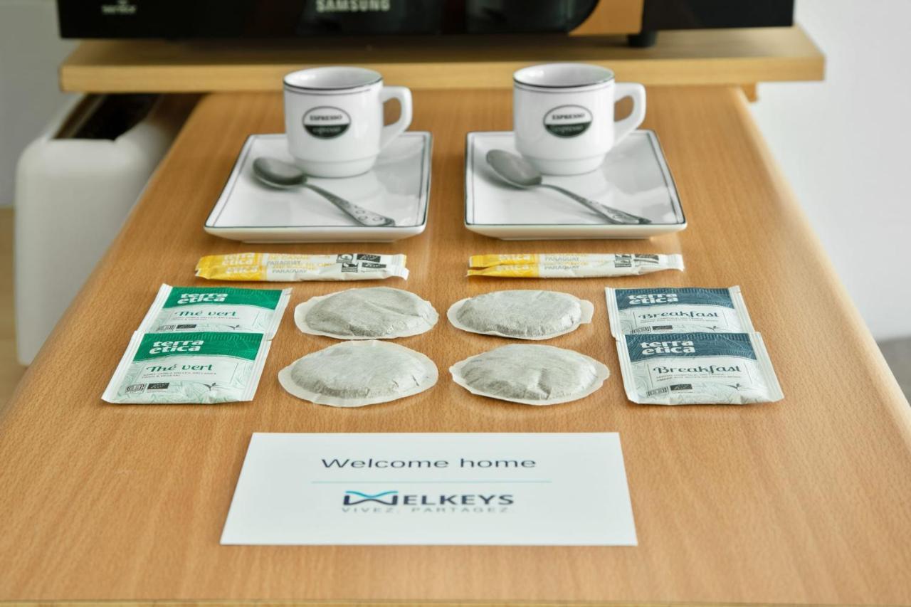 Appartement Dauphine - Welkeys Ла Рошел Екстериор снимка