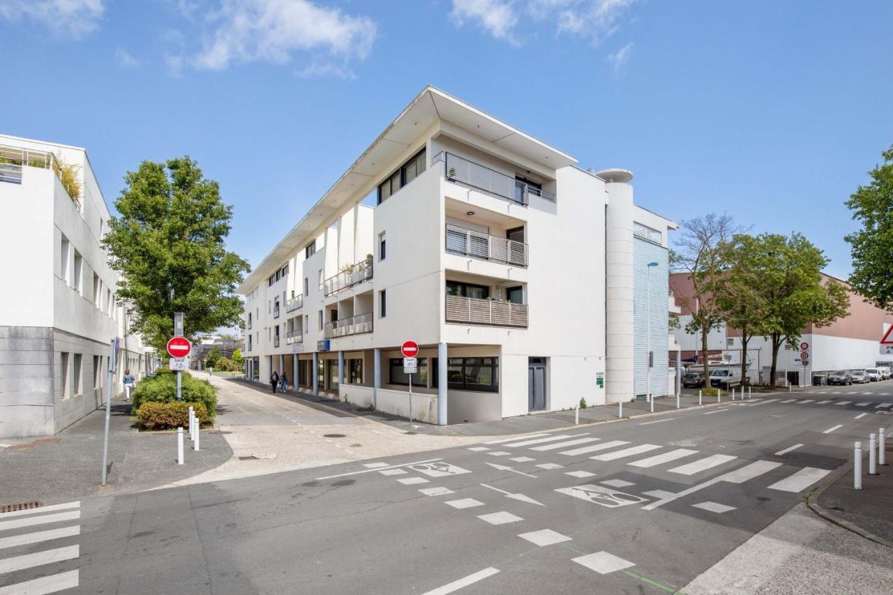 Appartement Dauphine - Welkeys Ла Рошел Екстериор снимка